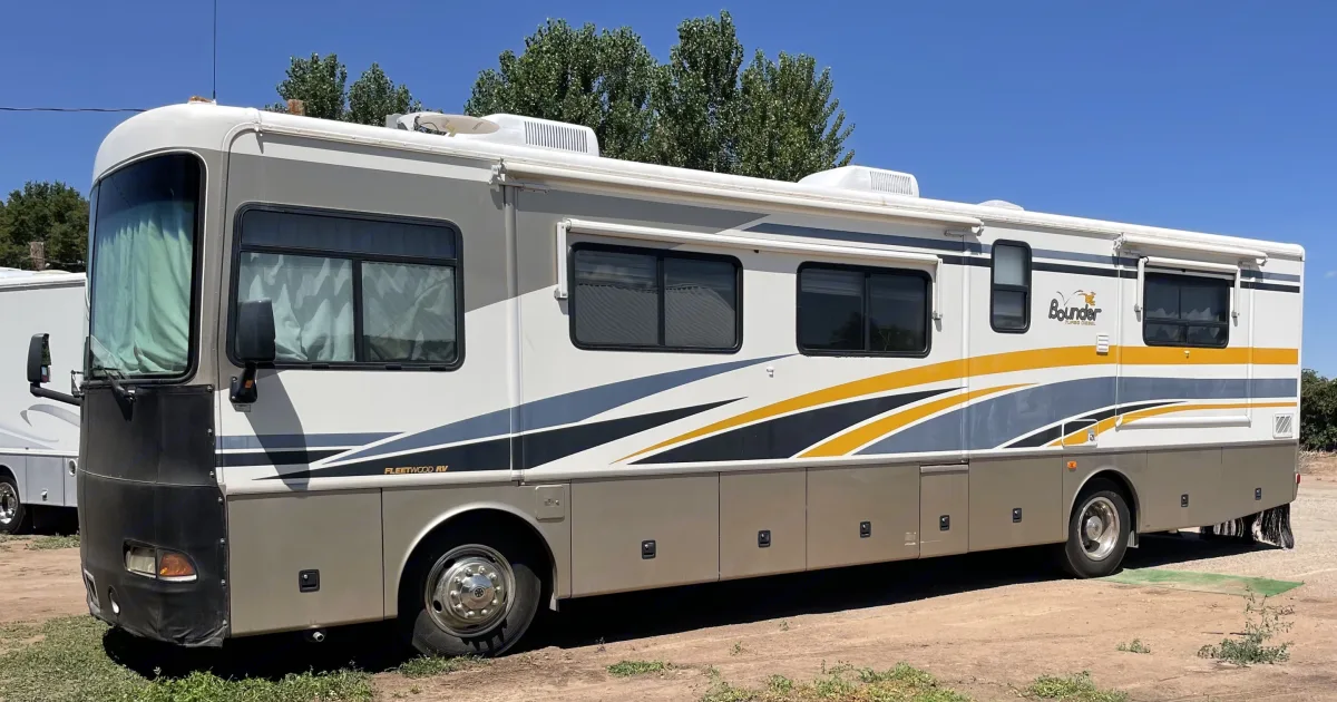 2003 Fleetwood Bounder 37U Class A in Albuquerque, NM | Outdoorsy