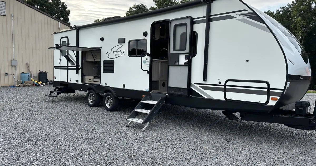 2021 Coachmen 2021 Coachman Sprinter Campfire Edition Travel trailer