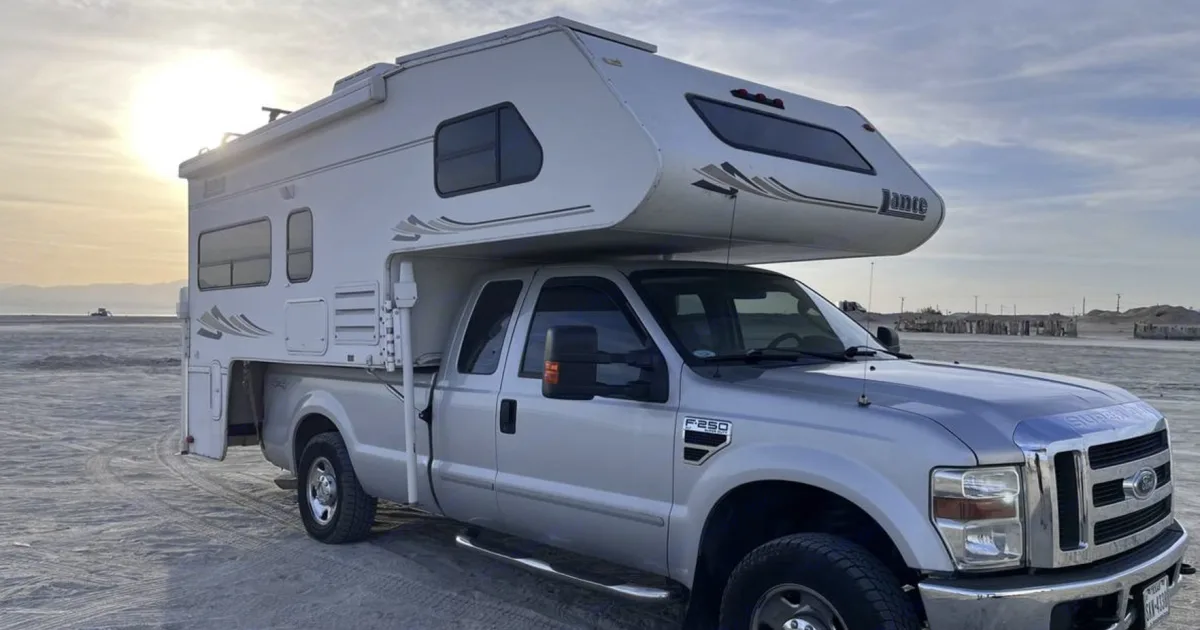 2003 Lance 1030 Truck Camper Rental in Lakewood, CO Outdoorsy