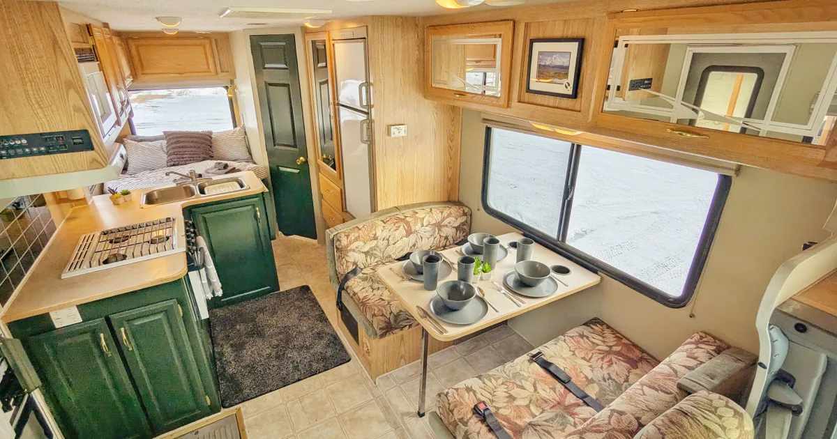 2004 Tioga Tioga Motorhome Class C Rental in WILLOW, AK | Outdoorsy