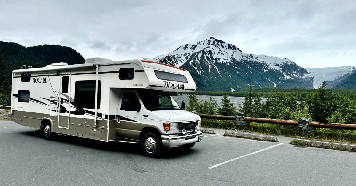 2004 Tioga FTWD Class C in Anchorage, AK | Outdoorsy