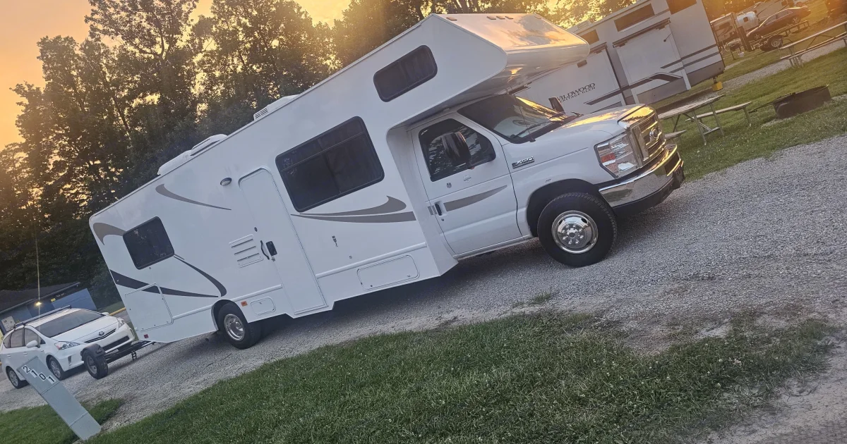 2019 Thor Majestic Class C in Lawrenceburg, IN | Outdoorsy