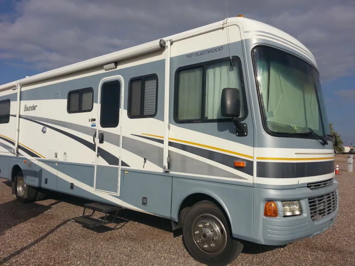 Fleetwood Bounder 2005