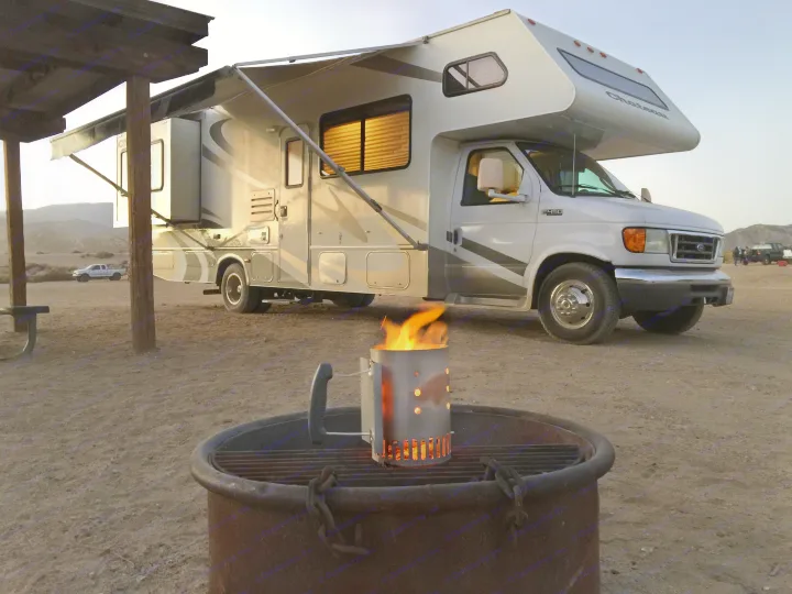 Dry camping in So Cal.. Ford E450 2005