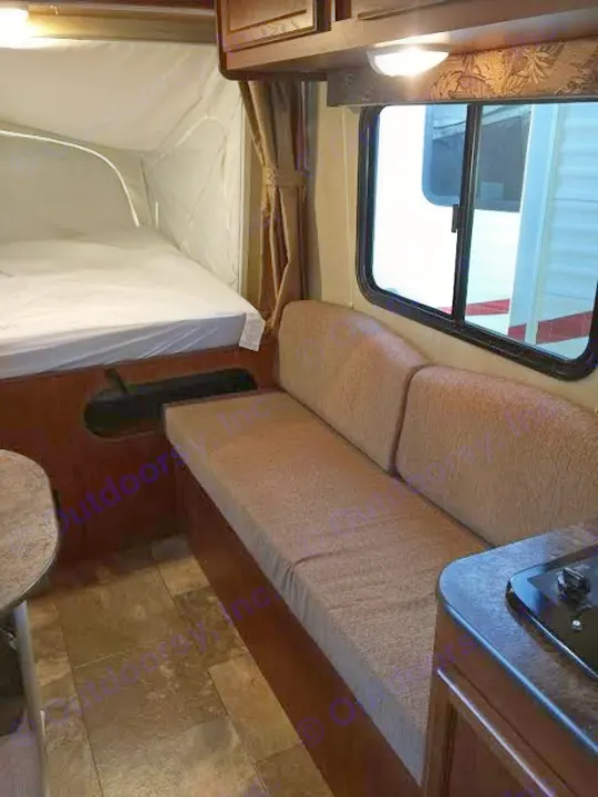 Jayco Jayfeather Ultra-Lite 16 XRB Camper #32 2014