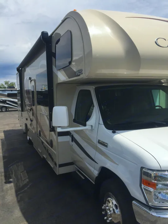 Large Awning. Thor Motor Coach Chateau 2016