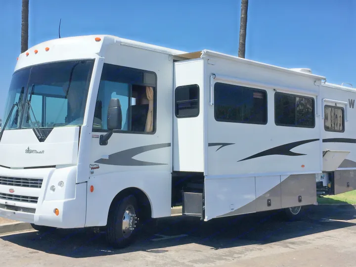 Winnebago Sightseer 2008