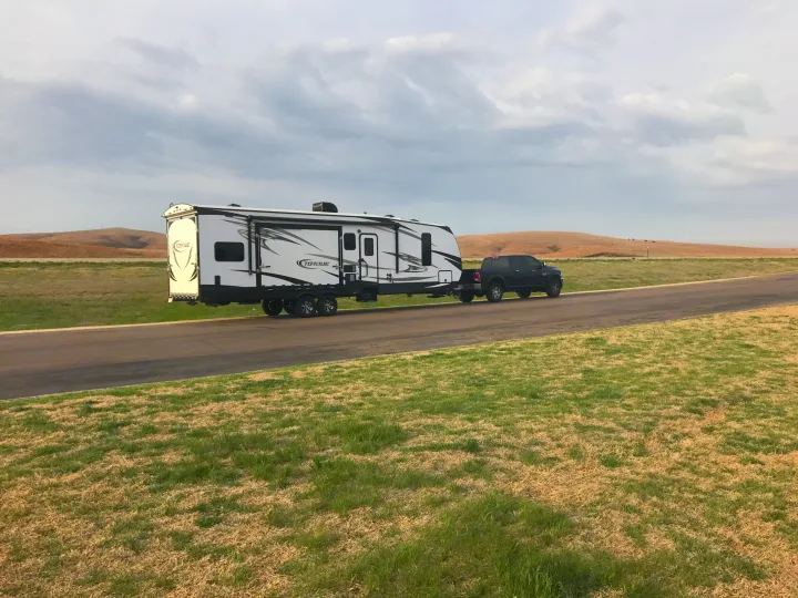 Camper in The Great Plains. Heartland Torque 2017