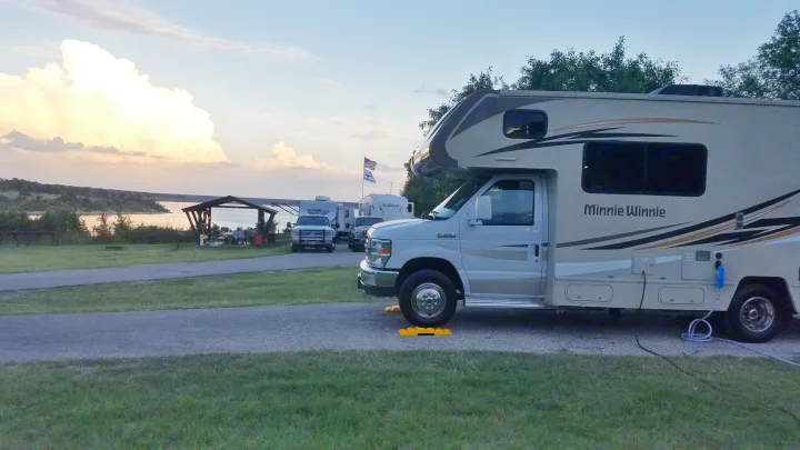 Camping at Jim Hogg park on Lake Georgetown, Georgetown, TX. Winnebago Minnie Winnie 2016