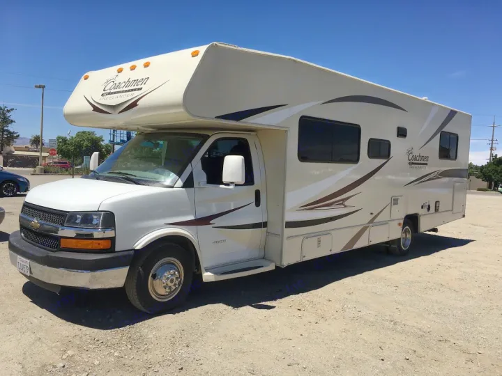 Nice Graphics. Coachmen Freelander 2014