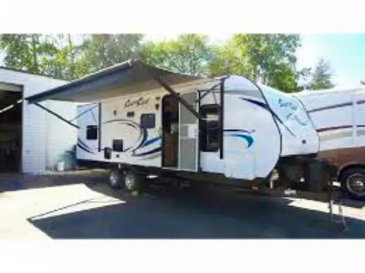 2015 Surfside travel trailer.Fully loaded.We have only used this a couple of times.Non smokers.Still looks brand new and smells brand new !. Pacific Coachworks Sufside 2650 2015