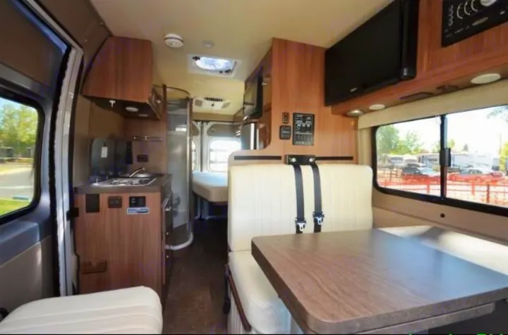 Winnebago Travato 2015