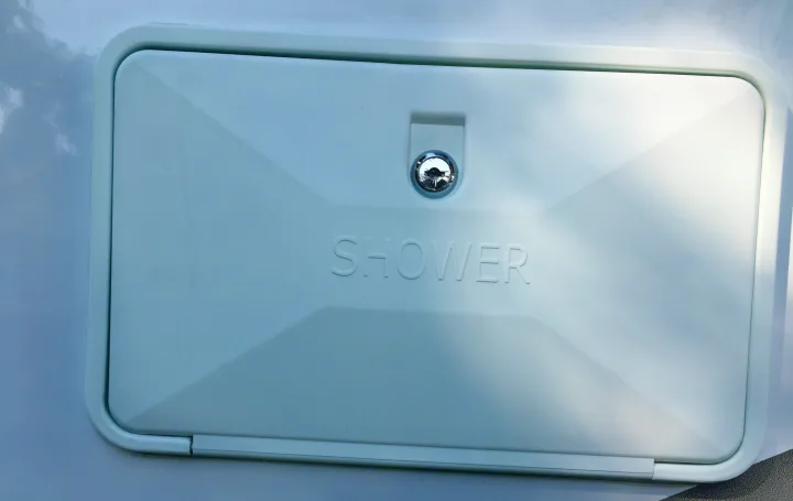 Outdoor shower. Thor Motor Coach Chateau 2017