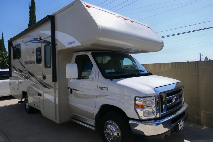 Winnebago Minnie Winnie 2017