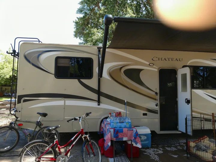 Having fun. Thor Motor Coach Chateau 2016