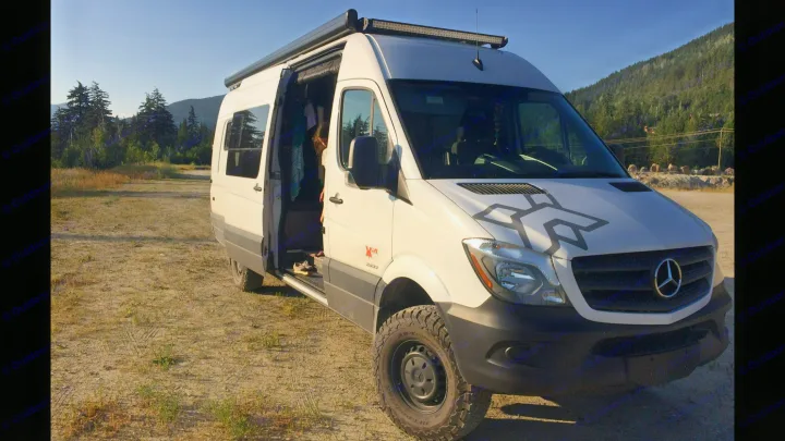 Sprinter 2017 extended 4x4 with roof rack along the top. Mercedes-Benz Sprinter 2017