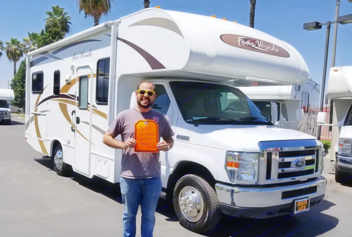 This is that moment when I aquired and named thy White Pearl!. Thor Motor Coach Four Winds 2014