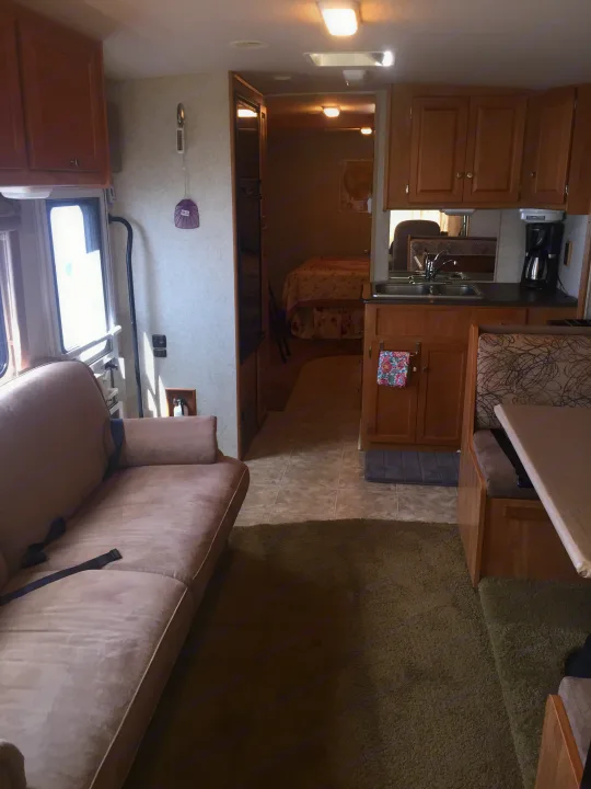 main living area and kitchen. Winnebago Vista 2008