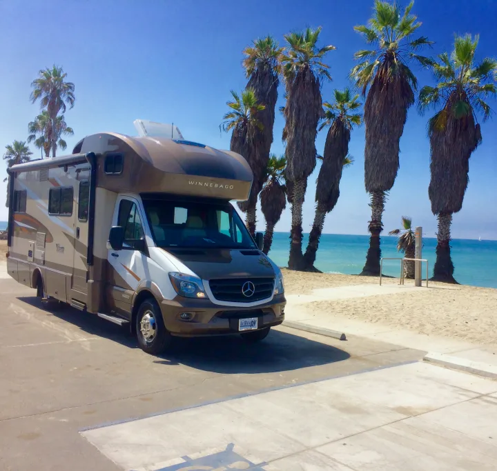 Take time to explore the world around you in an efficient, easy to handle Mercedes - Winnebego. . Winnebago View 2017