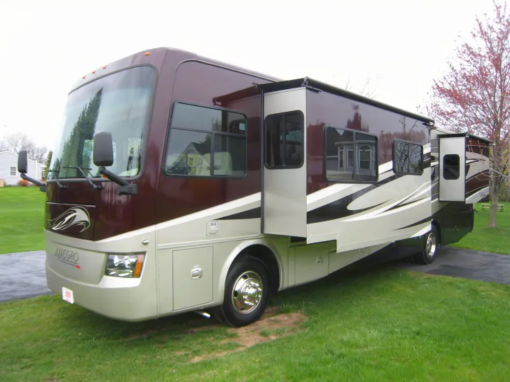Tiffin Motorhomes Tiffin Allegro Rear Engine Diesel 2011