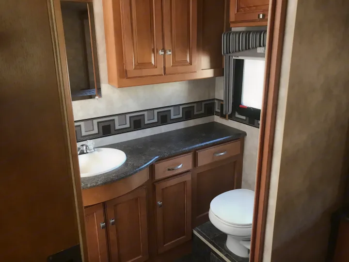 Winnebago Itasca Sunstar35B 2013