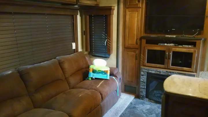 Full reclining 3 seater sofa. Keystone Raptor 2014