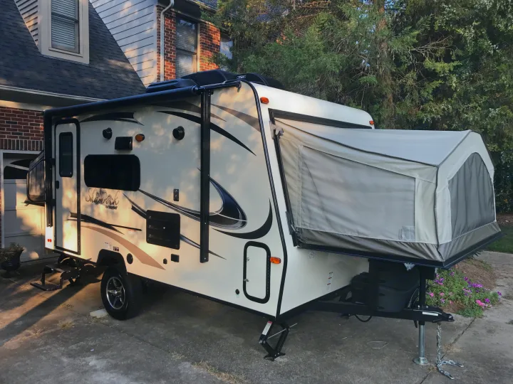 2017 Shamrock 17 Hybrid. Easy to tow!. Forest River Shamrock 2017