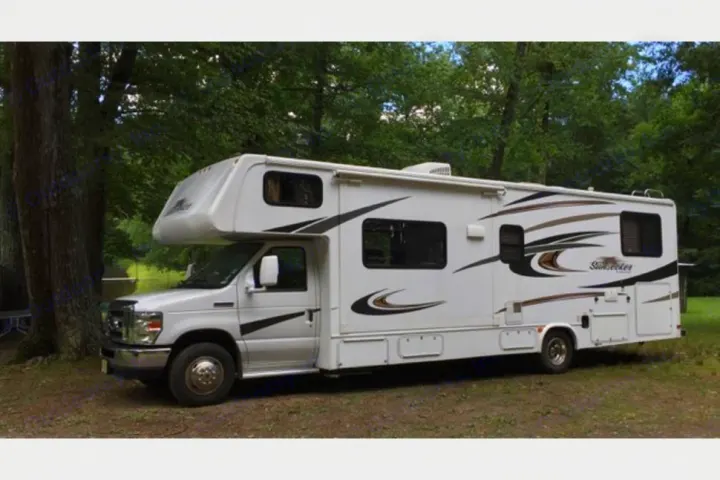 Forest River Sunseeker 2014