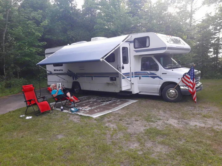 Total Relaxation from 3 crazy kids. Winnebago winnebago 1998