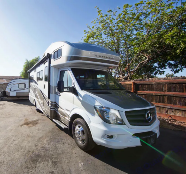 Passenger Entry. Winnebago View 24J 2017