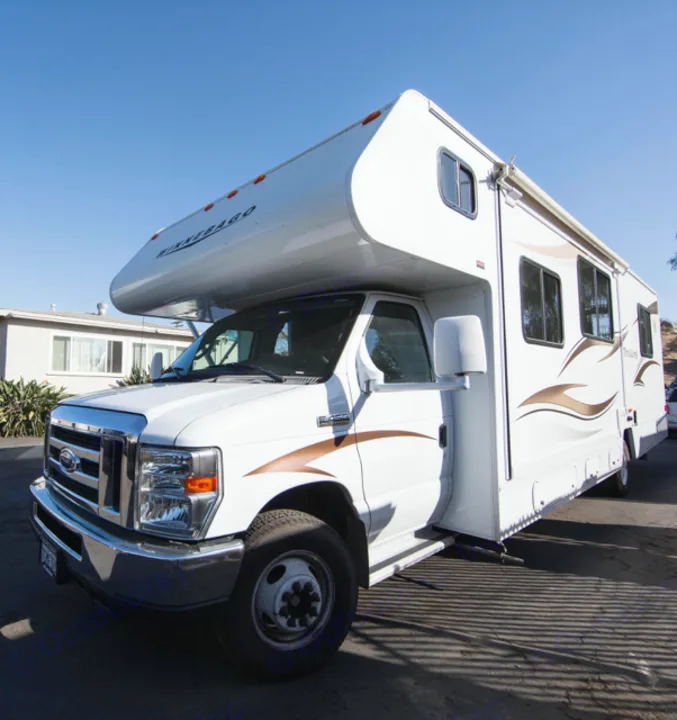 Driver Entry. Winnebago Minnie Winnie 31K 2014