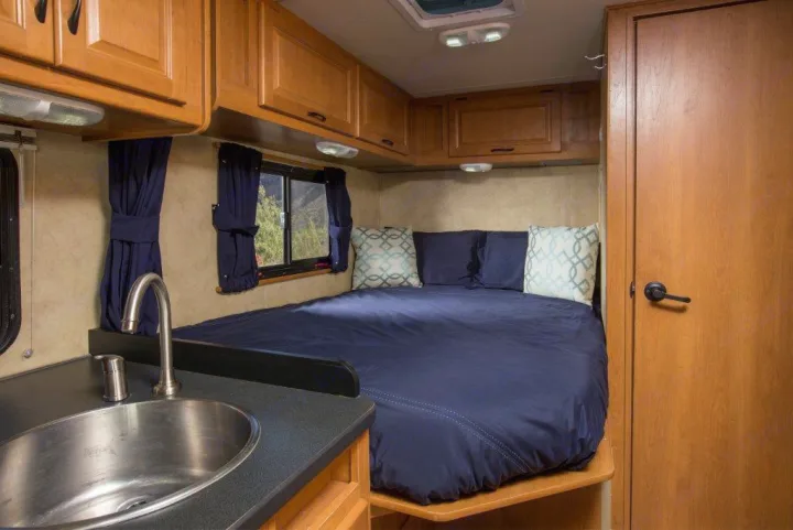 Ford Motor Company THOR MAJESTIC 23A 2013