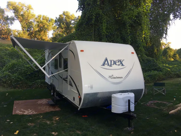 Coachmen Apex 2014