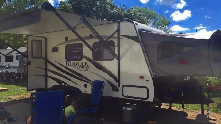 Dutchmen Kodiak 2016