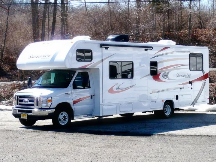 Forest River Sunseeker 2017