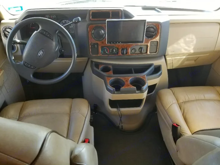 This 10.1 Inch Android Stereo with Wi-Fi capabilities has many features to offer. You can surf the web, watch movies, or get directions all with the ease of touchscreen controls. This large screen also allows for great views from the back up and side view cameras. . Thor Four Winds 2015