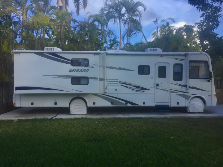 Coachmen Mirada 2007