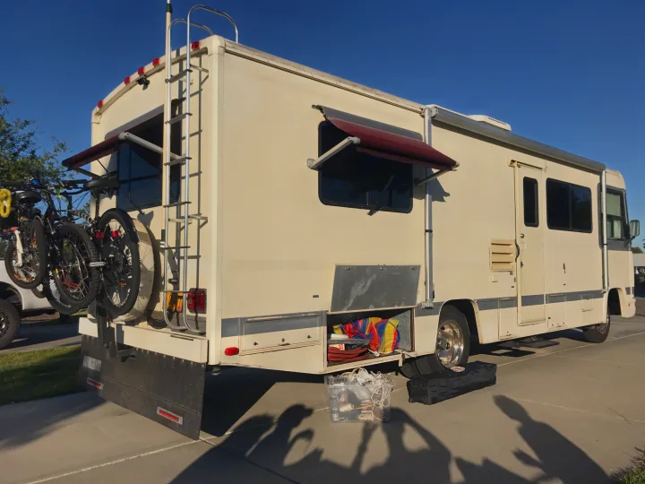 Take it camping and bring the bikes. Fleetwood Flair 1994