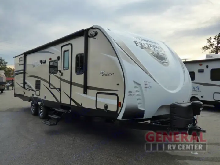 Coachmen Freedom Express 2016