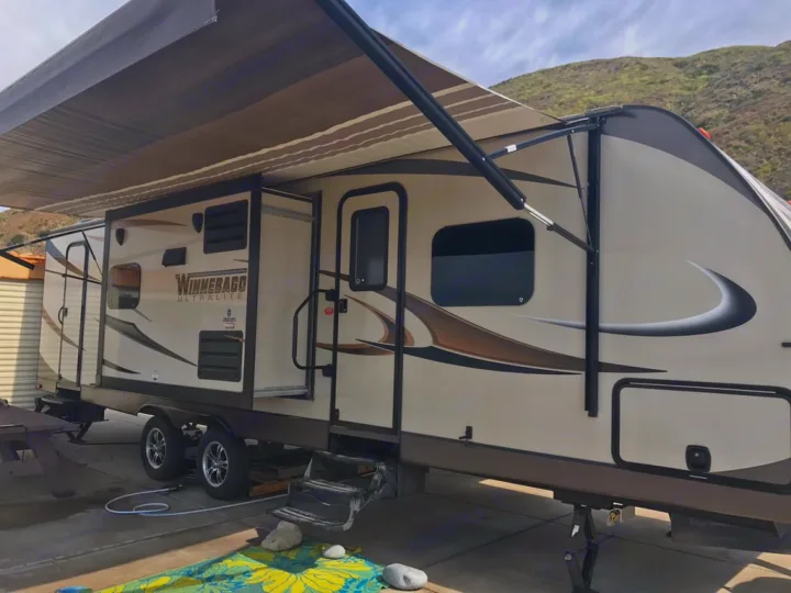 Winnebago Ultralite 2013