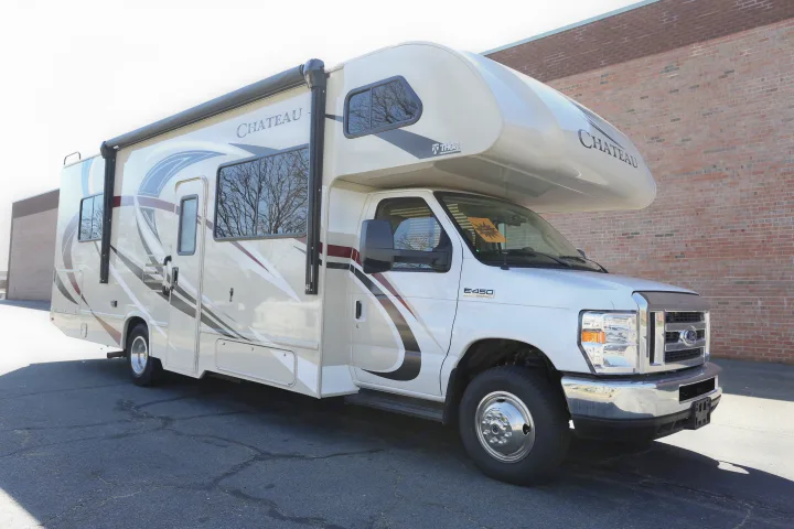 Thor Motor Coach Chateau 2019