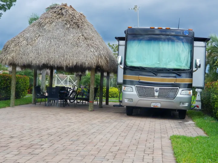 Holiday Rambler Vacationer 2011