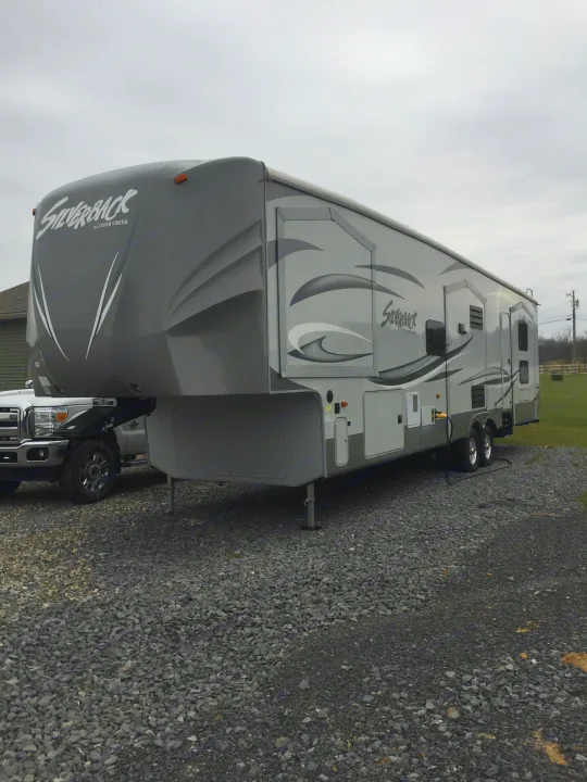 Forest River Cedar Creek Silverback 2014