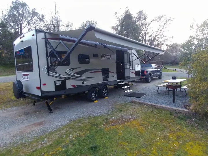 Coleman 2515RL 2018