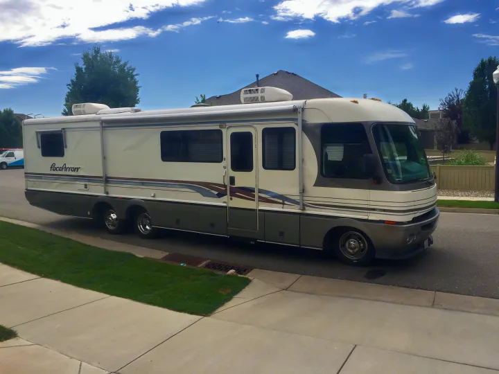 Pace-Arrow 36d - Workhorse 1995
