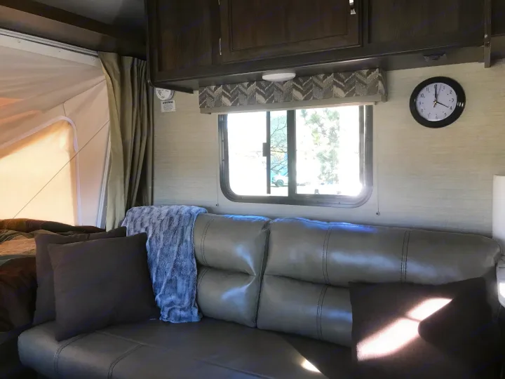 Couch folds down into a bed. . Keystone Bullet Crossfire 2018
