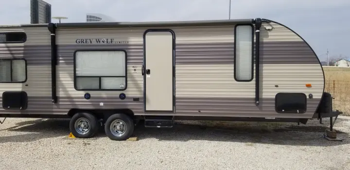 Forest River Cherokee Grey Wolf 2018