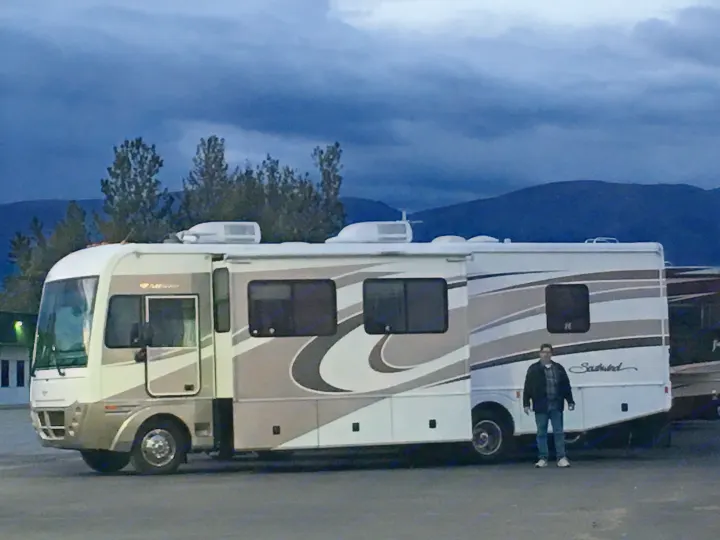 Her name is Esperienza Deux and she is our home away from home.  We have to work, so we hope to help others have meaningful quality time with their loved ones while visiting Alaska.. Fleetwood Southwind 2007