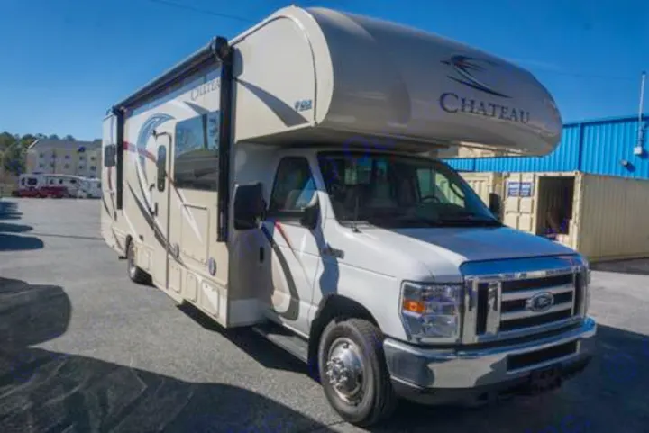 Thor Motor Coach Chateau 2017