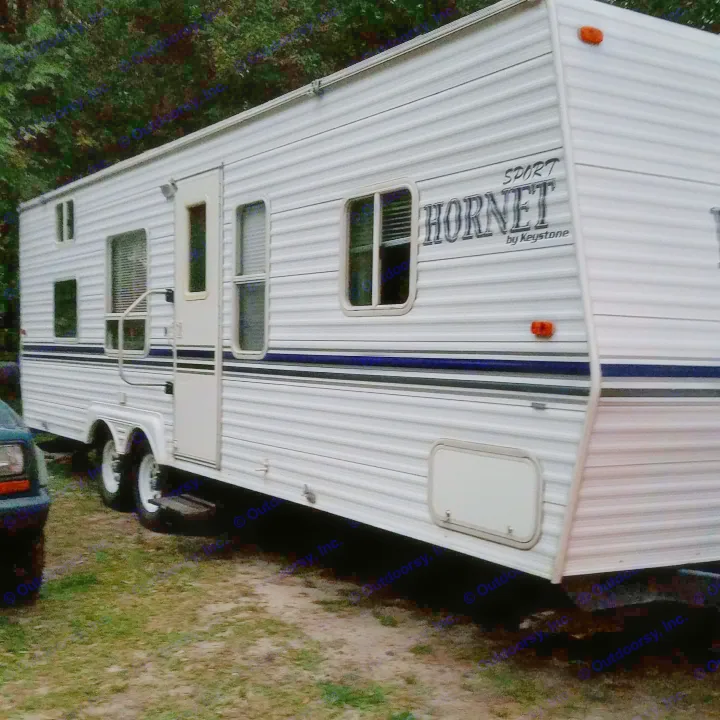 27 foot travel trailer. Request other photos. Keystone Hornet 2007
